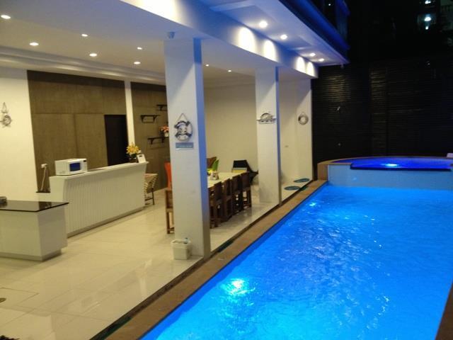 The Silk Hill Hotel Patong Exterior photo