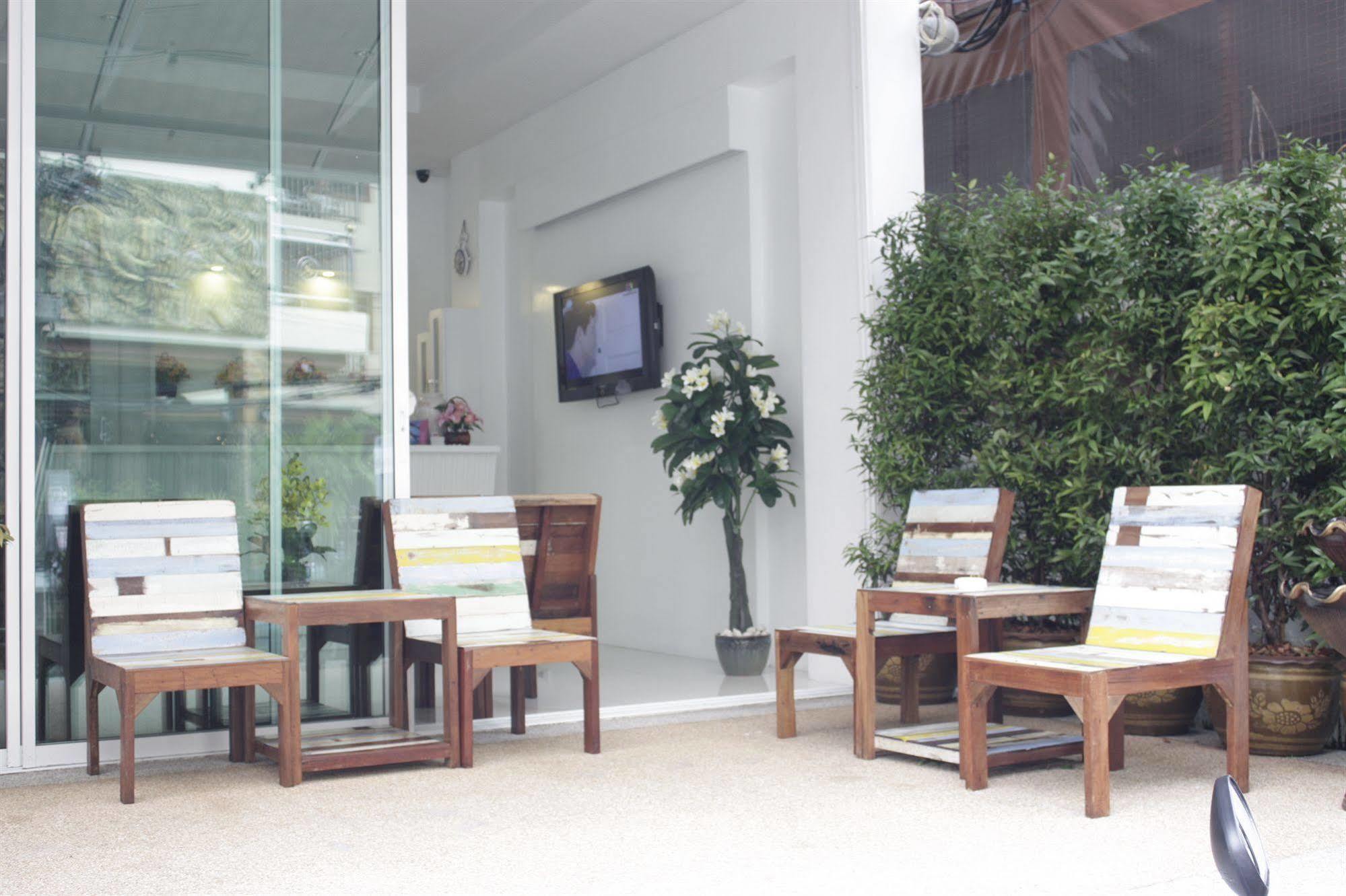 The Silk Hill Hotel Patong Exterior photo